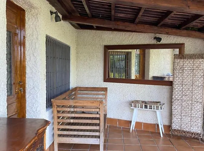 Agradable Rustico Feriehus *